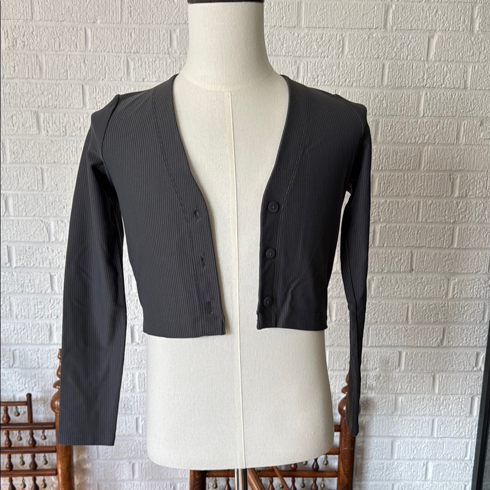 CALIA Size Small Women's Grey Cropped Button up Cardigan